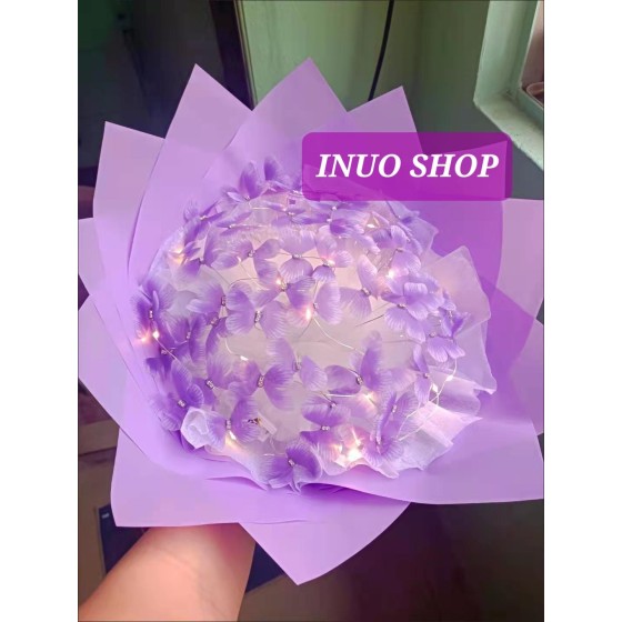 Ramo de mariposas con luces